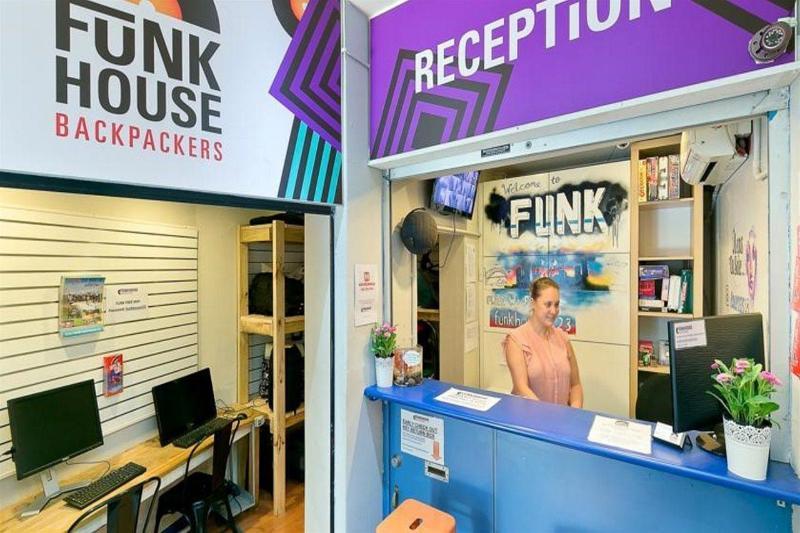 Mad Monkey Downtown Vandrehjem Sydney Eksteriør billede